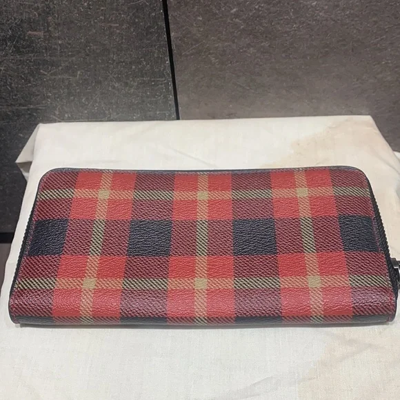 💯 Authentic Coach Chequered Wallet - Picture 3 of 4